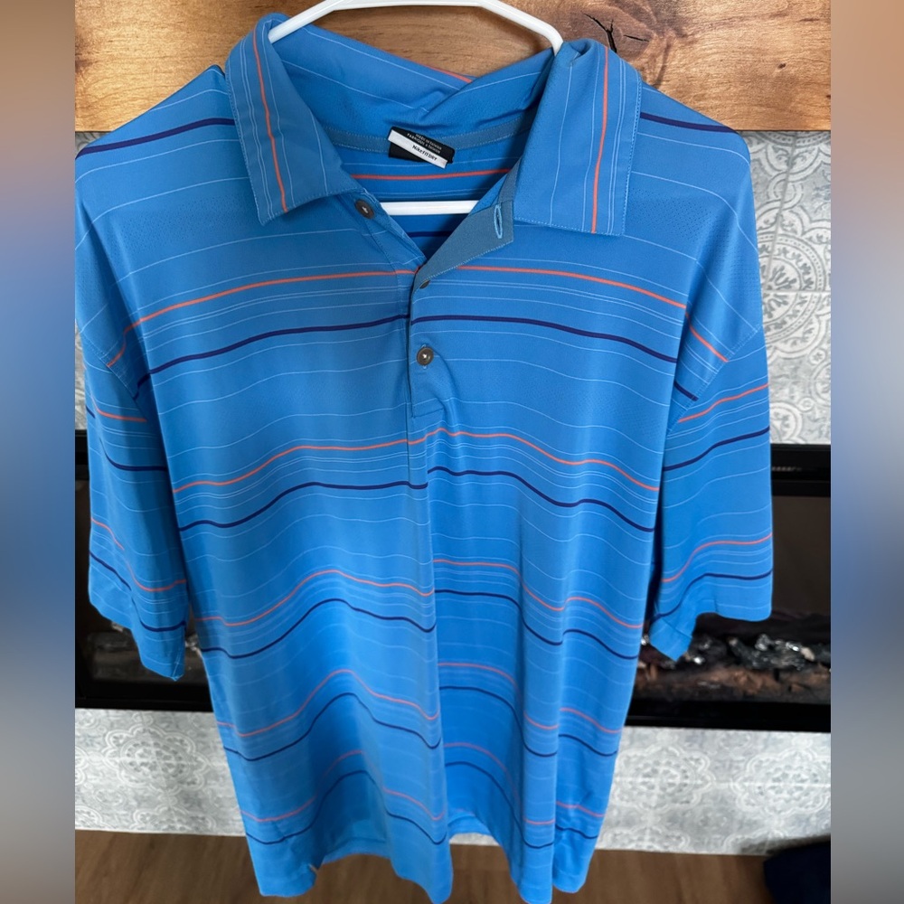 EUC Nike golf polo